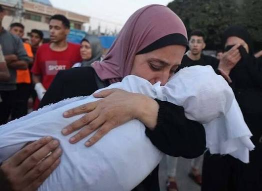الاحتلال يواصل ارتكاب المجازر: 99 شهيدا في قطاع غزة